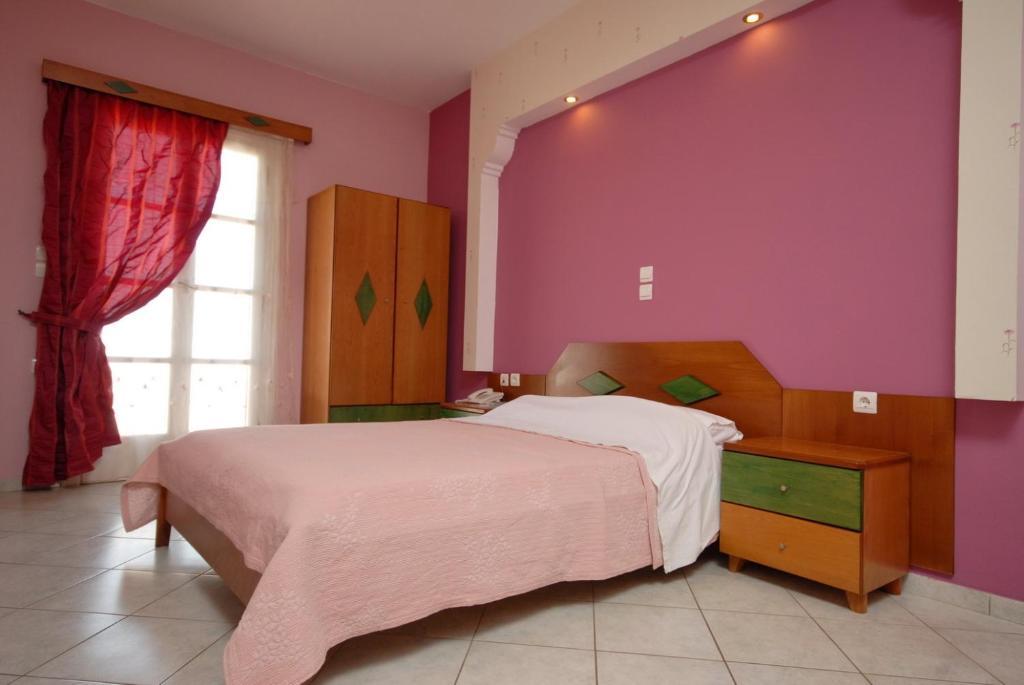 Pension Stella Naxos City Room photo